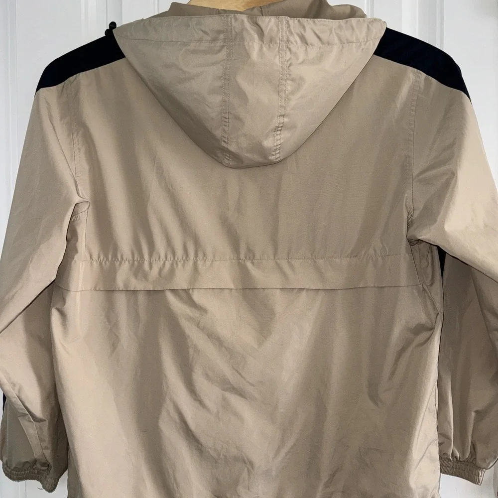 Chaps Windbreaker‎ Jacket Mens Medium Tan Navy Blue Packable Hooded Full Zip
